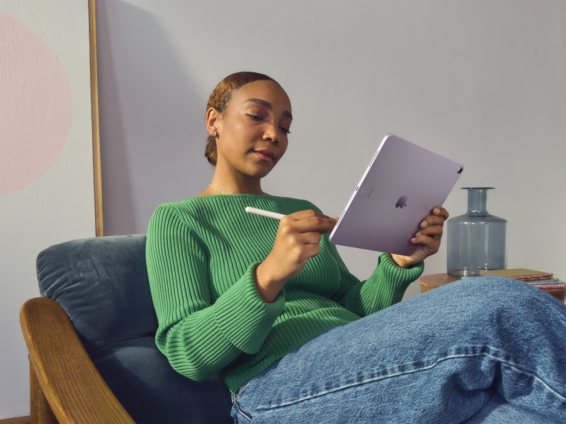 Apple iPad Air 13" M2 6th Gen (2024) WiFi + Cellular 2
